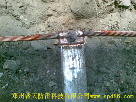 钢绞线与扁铁焊接.jpg